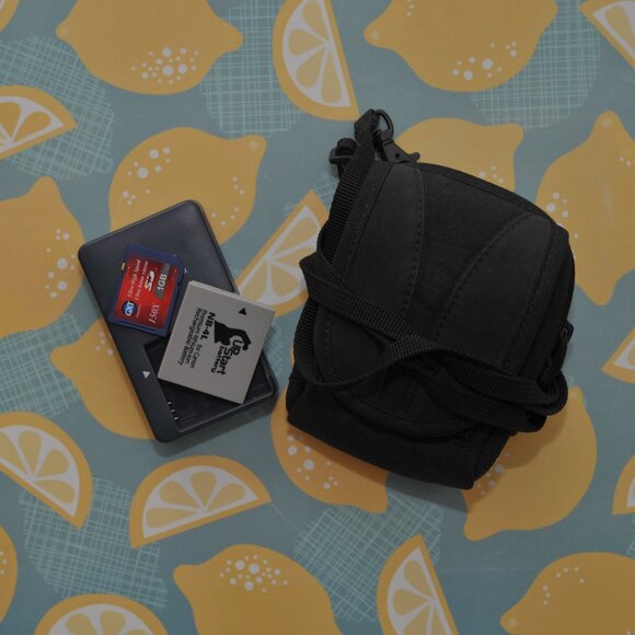 Canon PowerShot SD400 Digital Elph - Silver - Digital Camera - Near mint - Picture 7 of 9